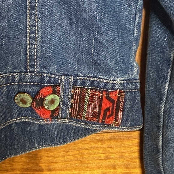 MUDD jean denim jacket tribal pattern back buckles distressed light wash Size L - Picture 7 of 7